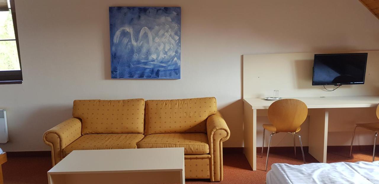Sporthotel Kacov Экстерьер фото