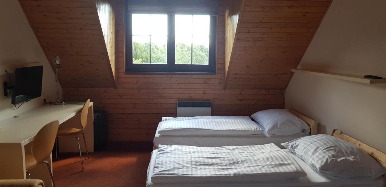 Sporthotel Kacov Экстерьер фото
