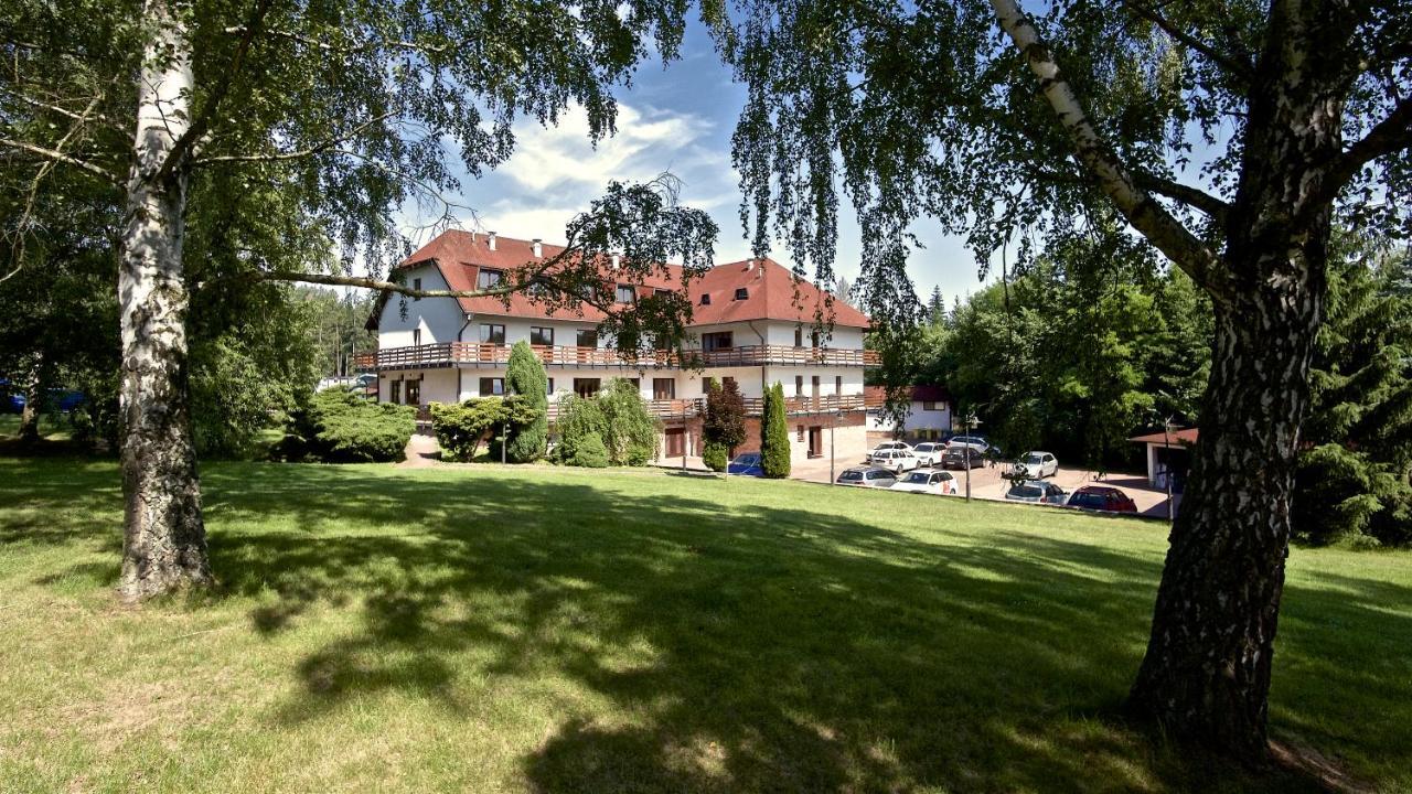 Sporthotel Kacov Экстерьер фото