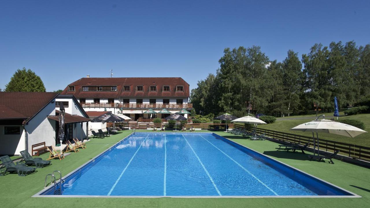 Sporthotel Kacov Экстерьер фото