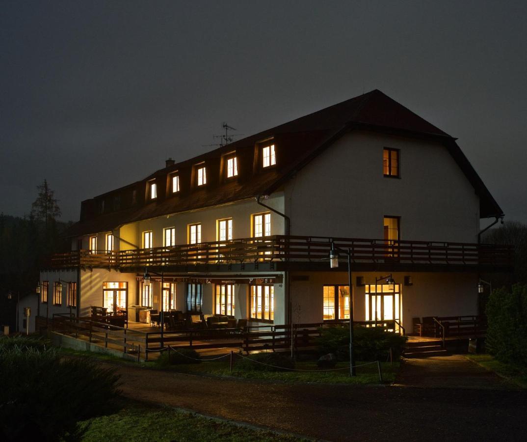 Sporthotel Kacov Экстерьер фото